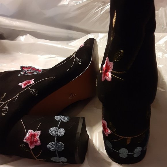 Nanette Lepore Black Ankle Boots with Pink and Red Embroidery - Picture 2 of 9